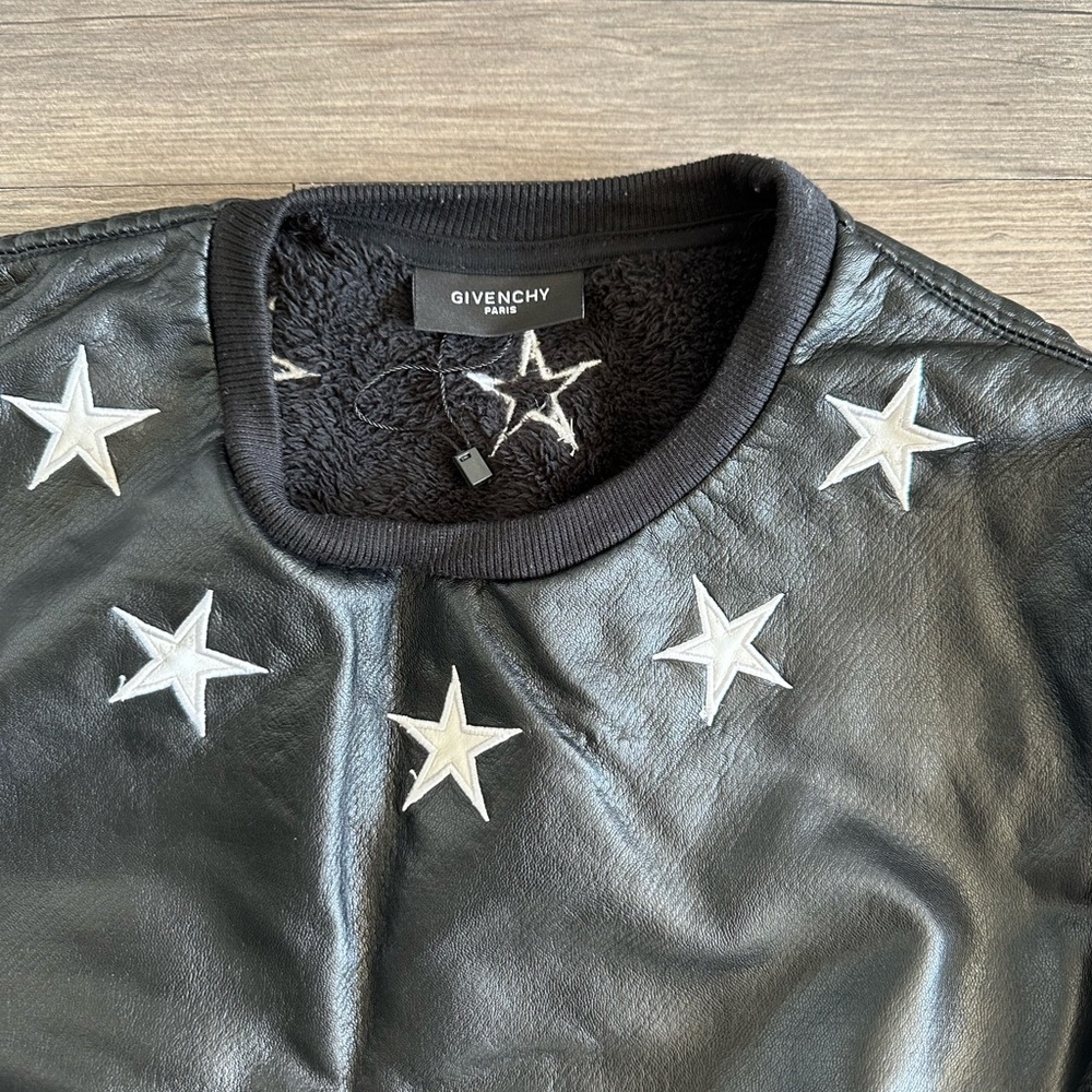 Givenchy pull - Picture 2 of 2